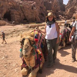 Meet your Posher, Ana